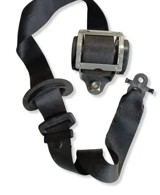 BMW 5 F10 F11 Front seatbelt 610126300