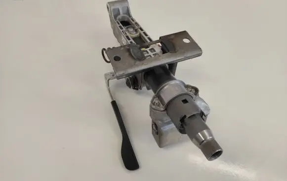 Toyota RAV 4 (XA50) Steering wheel axle 21042212037