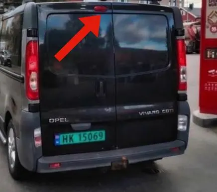 Opel Vivaro Third/center stoplight 93850108 8200209522