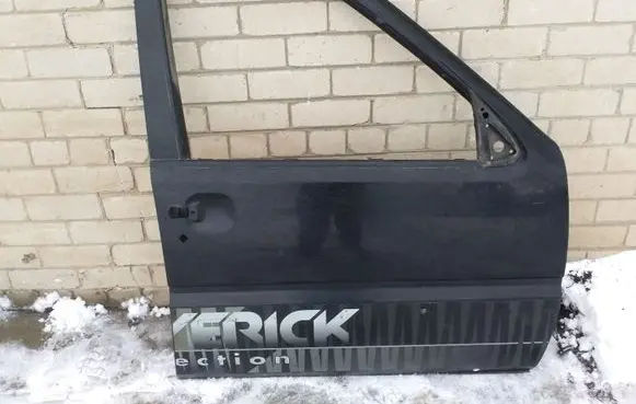 Ford Maverick Front door