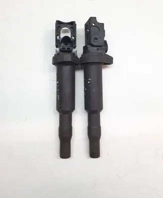 BMW 3 E46 High voltage ignition coil 8647689 0221504470
