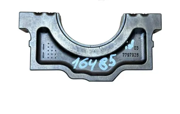BMW 5 F10 F11 Crankshaft Holder 7797928
