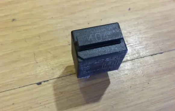 Ford Galaxy Other relay 7M0951253C 95VW10K705AE