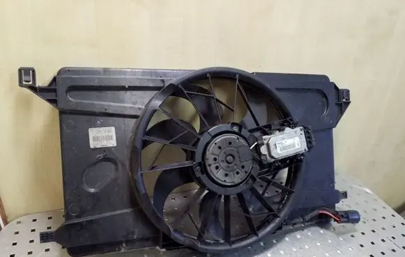 Volvo V50 Radiator cooling fan shroud 0130307073 3M5H8C607UG 1137328366