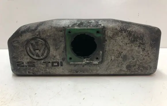 Volkswagen Transporter - Caravelle T4 Intake manifold 074129713T