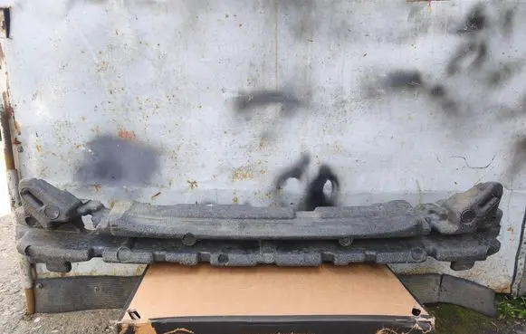 Hyundai Tucson TL Front bumper foam support bar 86520D7000