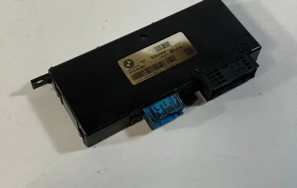 BMW 5 F10 F11 Gateway control module 9393660 61359393660