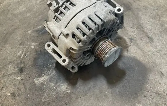Mercedes-Benz Sprinter W906 Generator/alternator