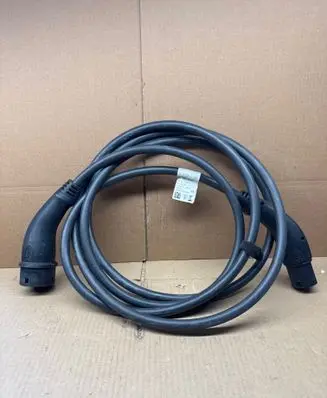 Volkswagen Golf VII Electric car charging cable 9J1971675 1083274 C621962