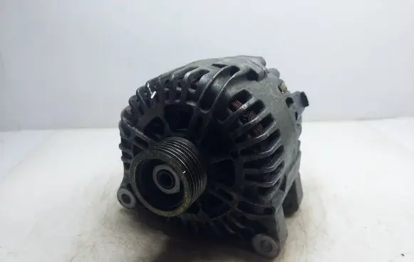 Citroen C5 Generator/alternator 9645865180 2542679A