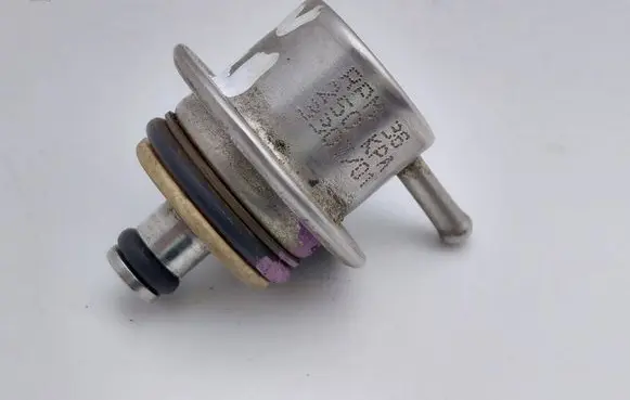 Citroen Evasion Fuel pressure regulator
