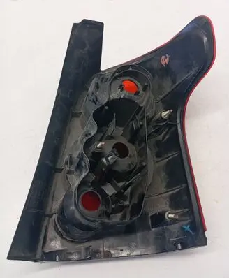 Toyota Avensis T250 Rear/tail lights E138550