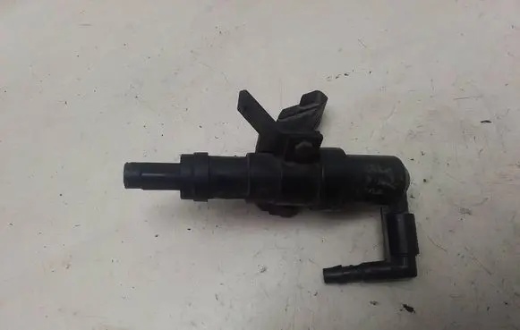 Chevrolet Cruze Headlight washer spray nozzle 