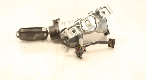 Volkswagen Golf V Ignition lock