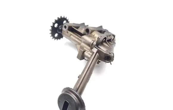 Nissan Juke I F15 Oil pump 8200307174