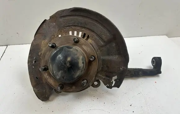 Toyota Hilux (AN120, AN130) Front wheel hub 