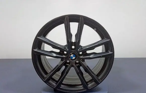 BMW X4 F26 R18 alloy rim 8093921