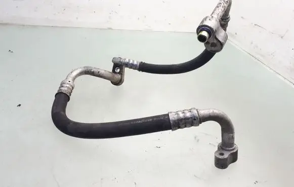 Air conditioning (A/C) pipe/hose