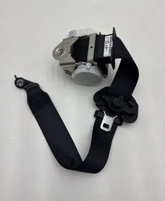 BMW 1 F20 F21 Front seatbelt S1724330705