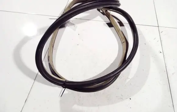 Chrysler 300 - 300C Rubber seal front coupe door 