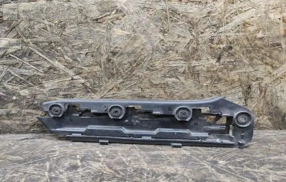 Volkswagen Touran I Front bumper mounting bracket 1TO807049