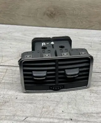 Audi A6 S6 C5 4B Rear air vent grill 4F0819203B