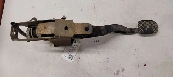 Volkswagen Transporter - Caravelle T5 Clutch pedal 7H1721059E 0065250
