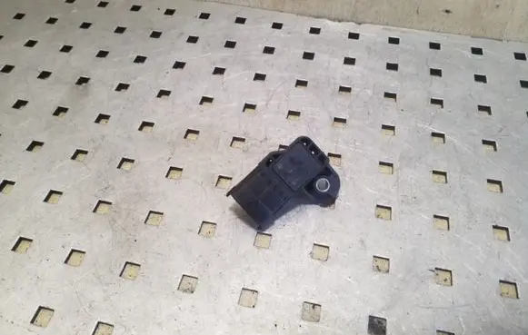 Opel Zafira C Air pressure sensor 0281006077 55568175