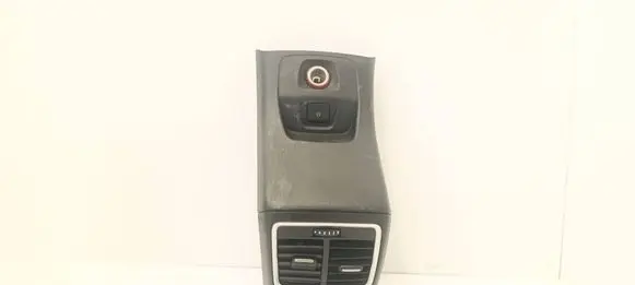 Audi Q3 8U Other interior part 8U0864376C
