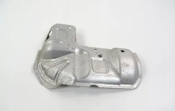 Seat Ateca Heat shield in engine bay 04C253041F