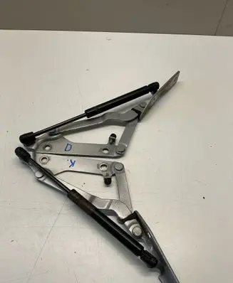 Cadillac CTS Tailgate/trunk strut/damper 15247598