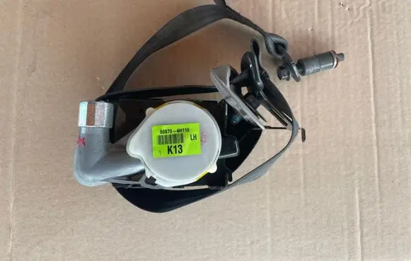 Hyundai H-1, Starex, Satellite Front seatbelt 888704H110