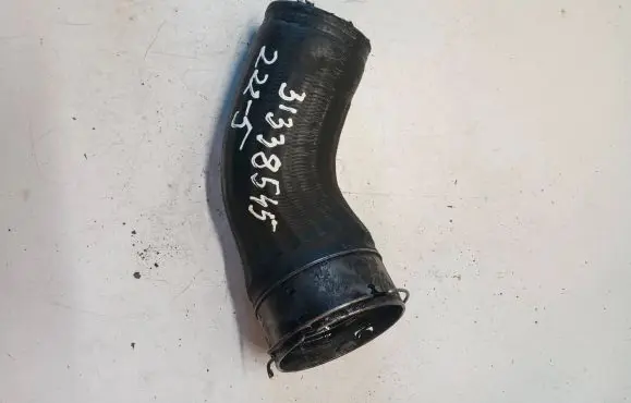 Volvo V70 Intercooler hose/pipe 31338545