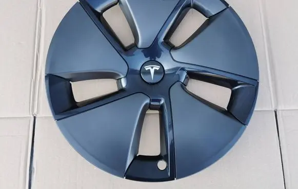 Tesla Model 3 R18 wheel hub/cap/trim 104427100A-BAX