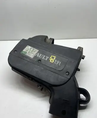 Renault Scenic I Air filter box 8200065768A 7700114532