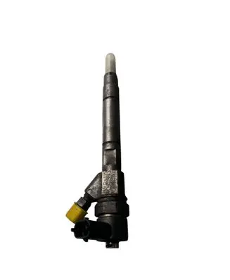 Nissan Interstar Fuel injector 8200101135