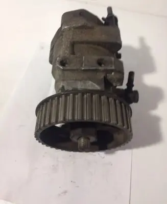 Renault Kangoo II Fuel injection high pressure pump R9042A014A