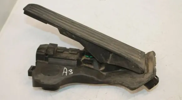 Audi A3 S3 8P Accelerator throttle pedal 1K1723503L 6PV00860001