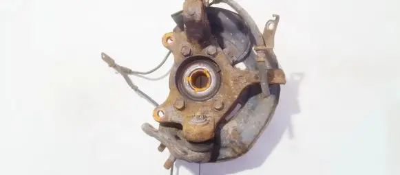 Front wheel hub