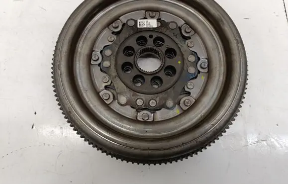 Audi A3 S3 8V Flywheel 06K105266A