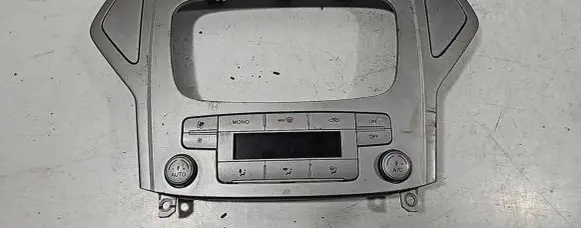Ford Mondeo MK IV Climate control unit 7S7T18C612AF W8GA57360