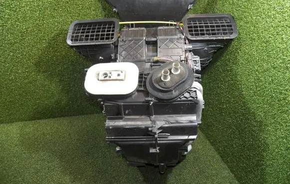 Interior heater climate box assembly