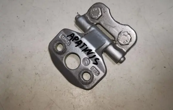 Mercedes-Benz S W140 Front door lower hinge 
