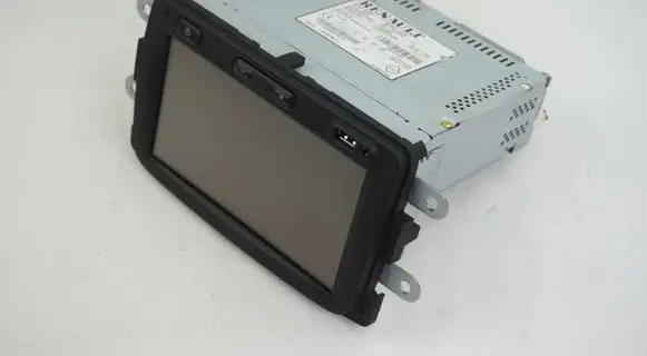 Dacia Sandero Radio/CD/DVD/GPS head unit 281156588R
