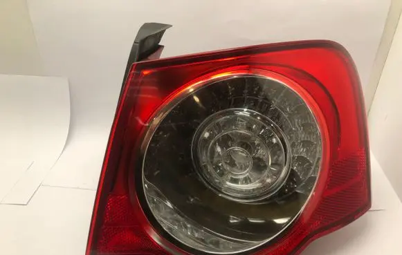 Volkswagen PASSAT B6 Rear/tail lights ZSB3C5945096C
