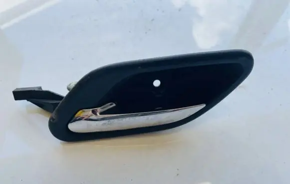 BMW 5 E39 Rear door interior handle 8226049