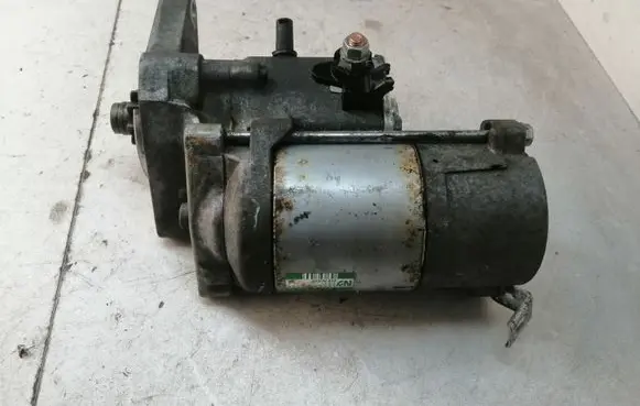 Toyota Avensis T270 Starter motor 2810033080 4280002730