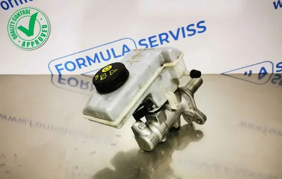 Skoda Octavia Mk3 (5E) Master brake cylinder 5Q1611301 32668423