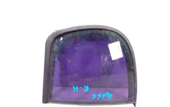 Nissan Almera Tino Front door window glass four-door 