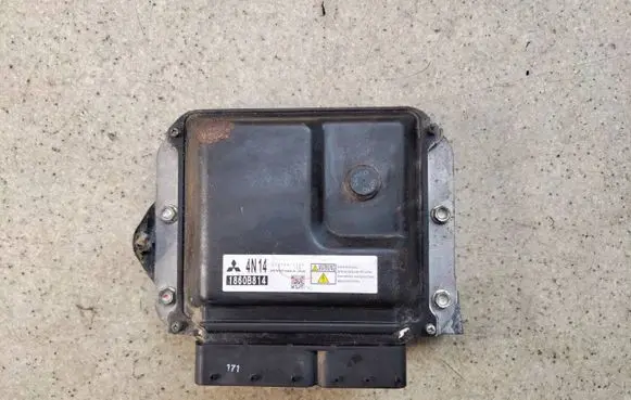 Mitsubishi Outlander Engine control unit/module 275700172222A 2757001722